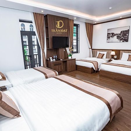 Tran Dat Hotel Ha Long Bagian luar foto