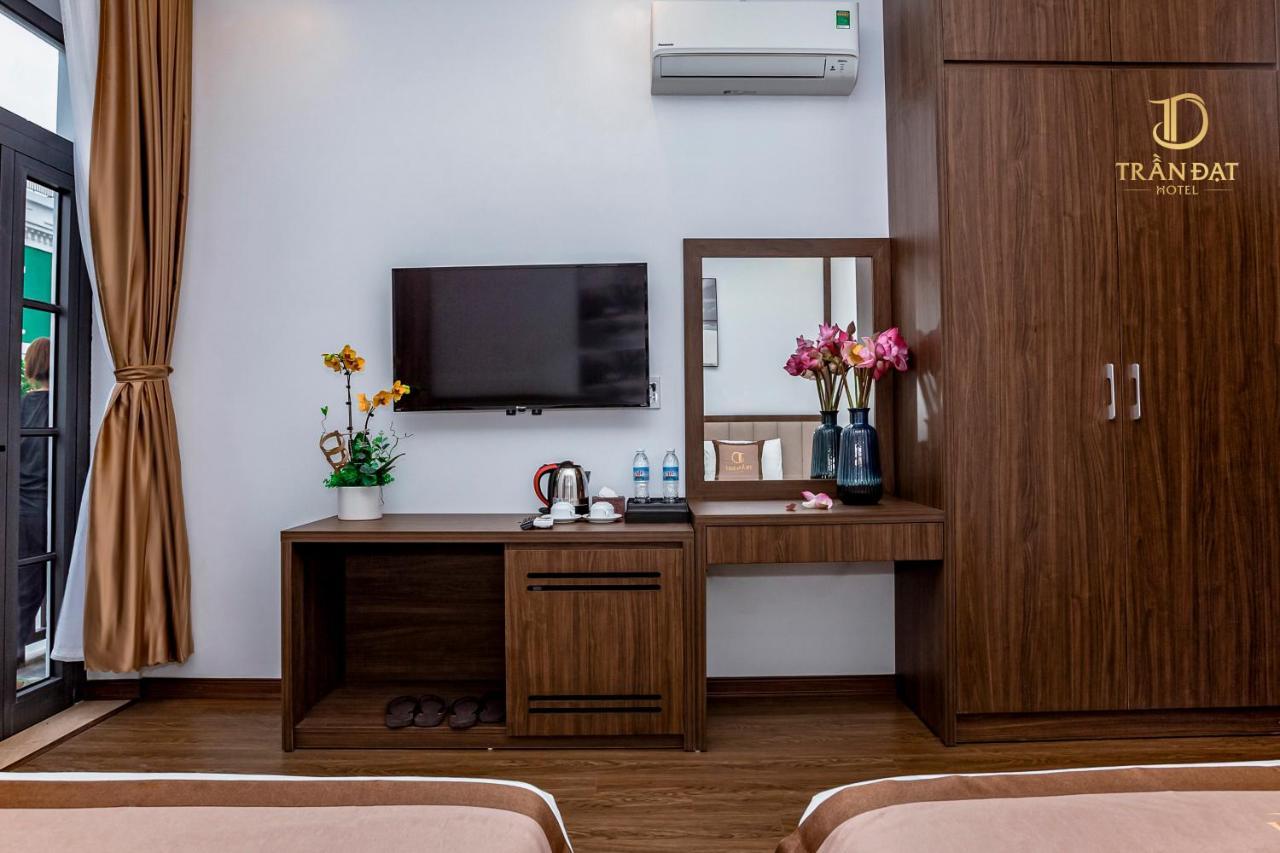 Tran Dat Hotel Ha Long Bagian luar foto