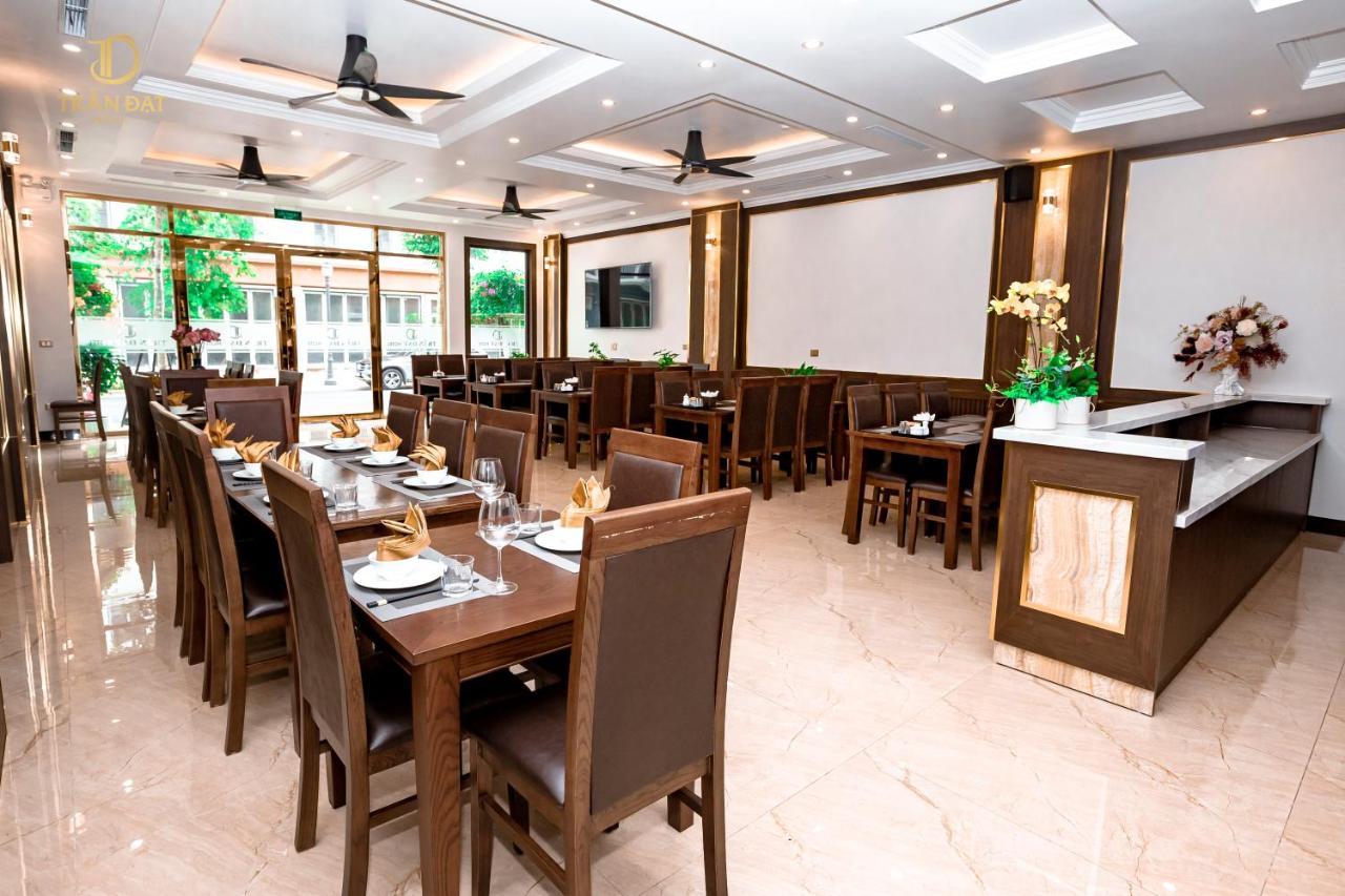 Tran Dat Hotel Ha Long Bagian luar foto